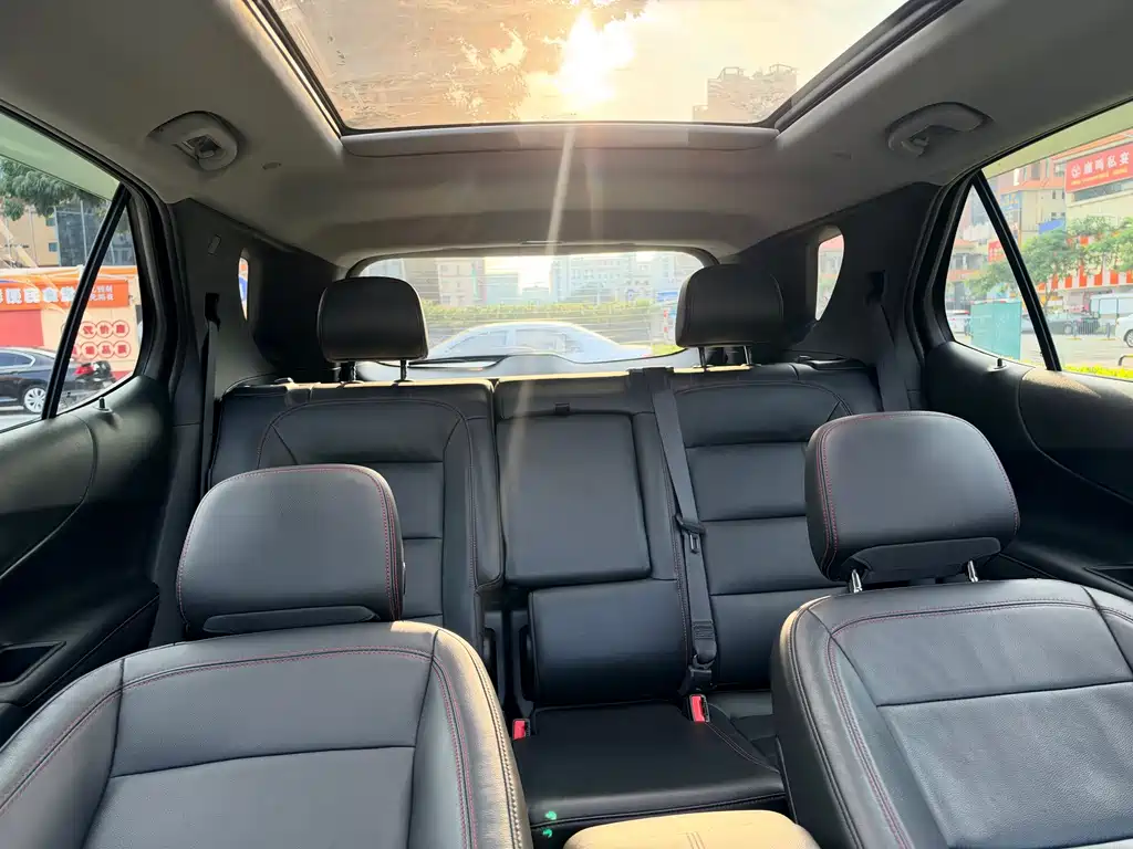 Chevrolet Equinox — миниатюра 19