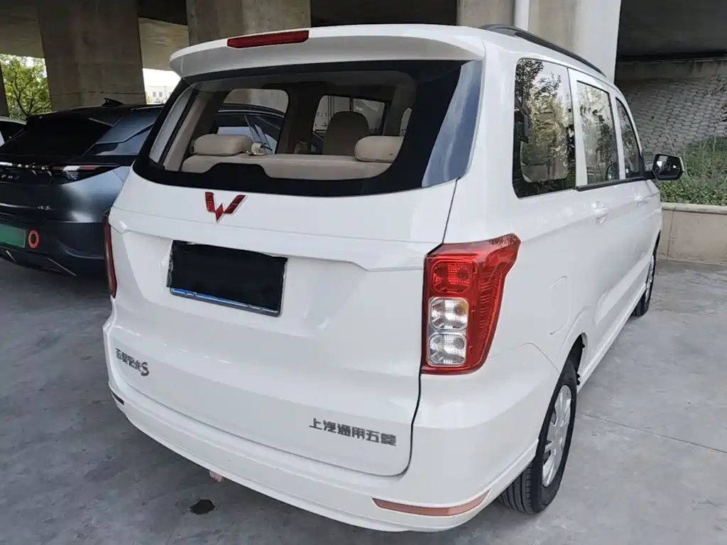 Wuling Hongguang — миниатюра 7