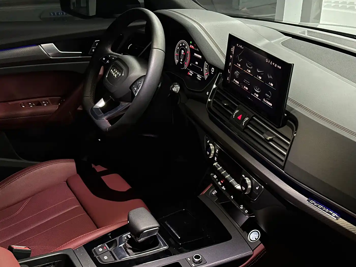 Audi Q5L id 4589484 из Китая 28