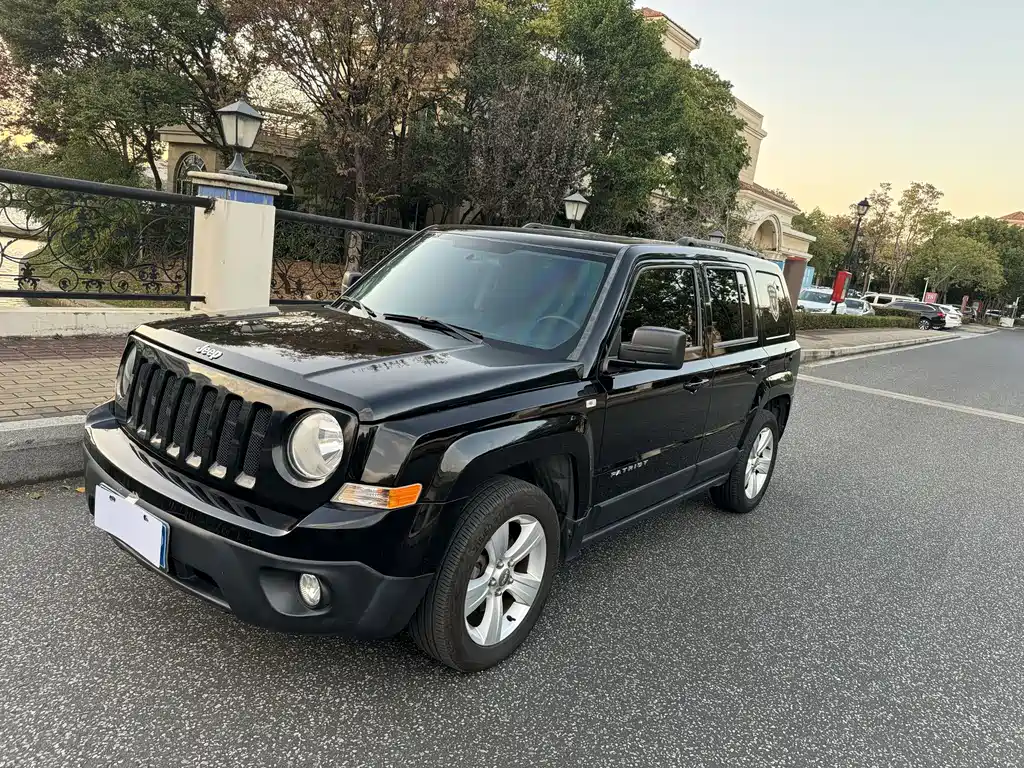 Jeep Patriot — миниатюра 3
