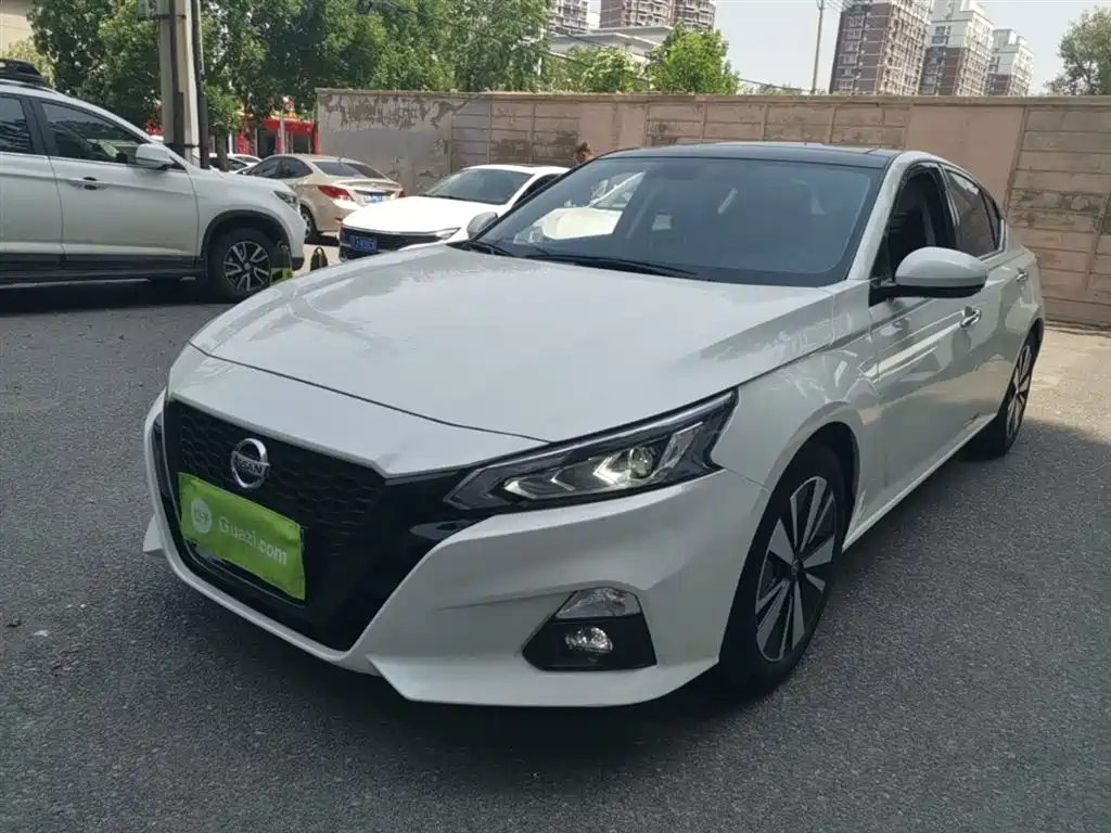 Купить Nissan Teana