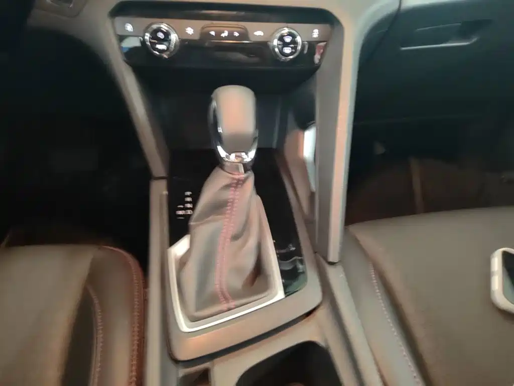 Chevrolet Volando — миниатюра 14