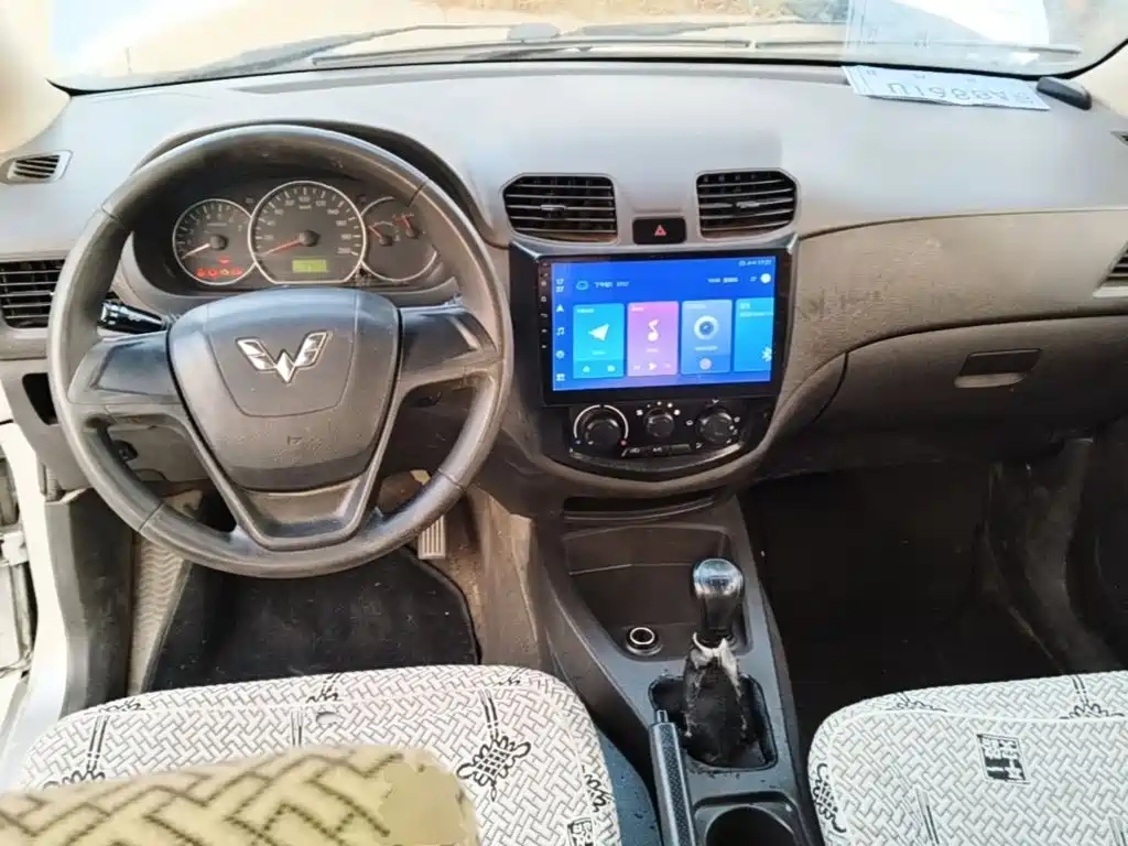 Wuling Hongguang — миниатюра 10
