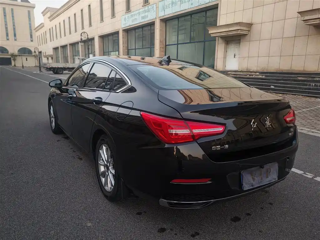 Hongqi Hongqi H5 — миниатюра 16
