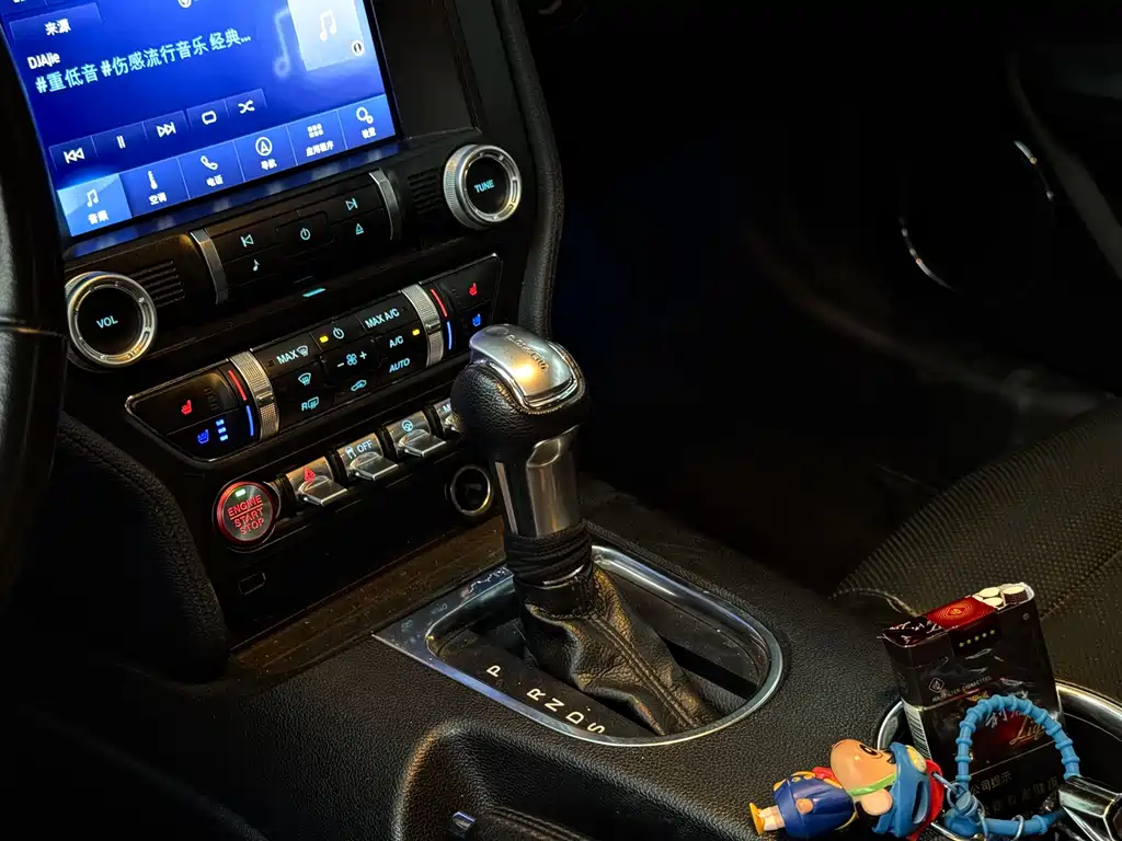 Ford Mustang — миниатюра 7