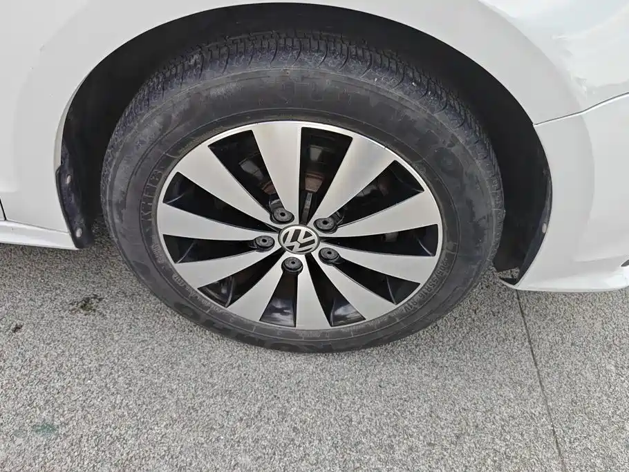 Volkswagen Sagitar — миниатюра 6
