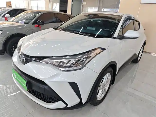 TOYOTA C HR 2023