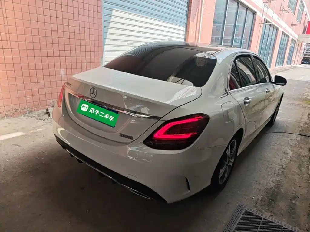 Mercedes-Benz C-Class — миниатюра 7