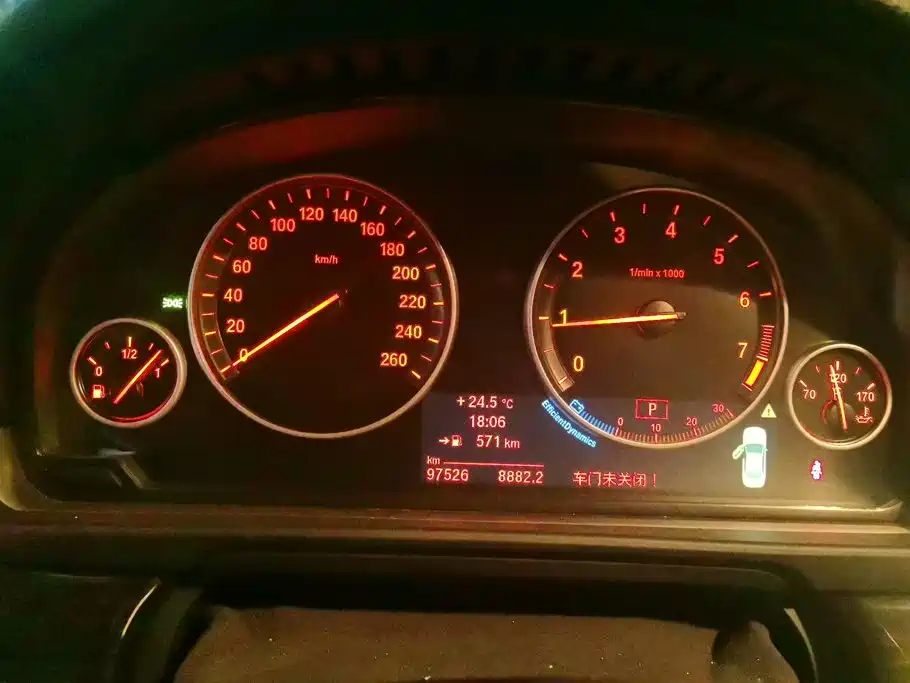 BMW 5 Series — миниатюра 14