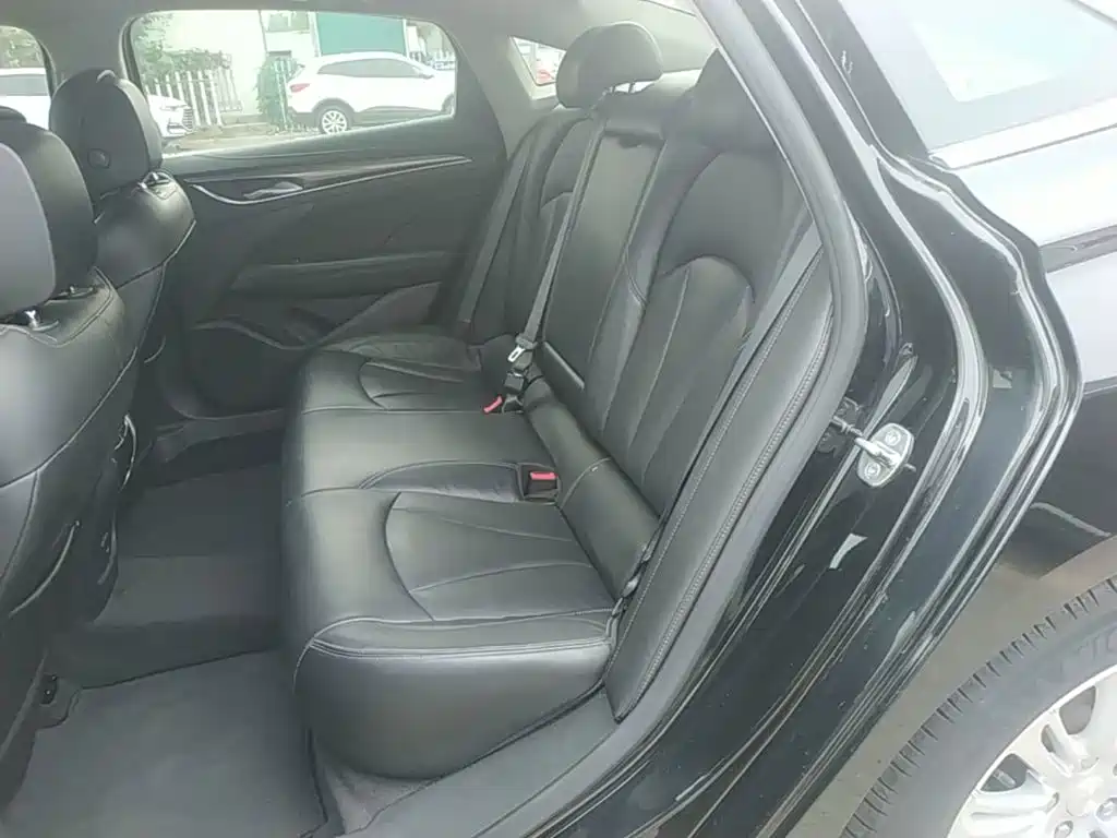 Buick LaCrosse — миниатюра 17
