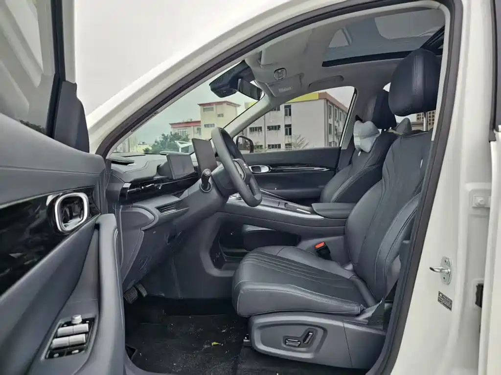 GEELY GALAXY GALAXY E5