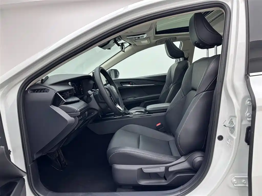 Toyota Camry id 4669219 из Китая 27