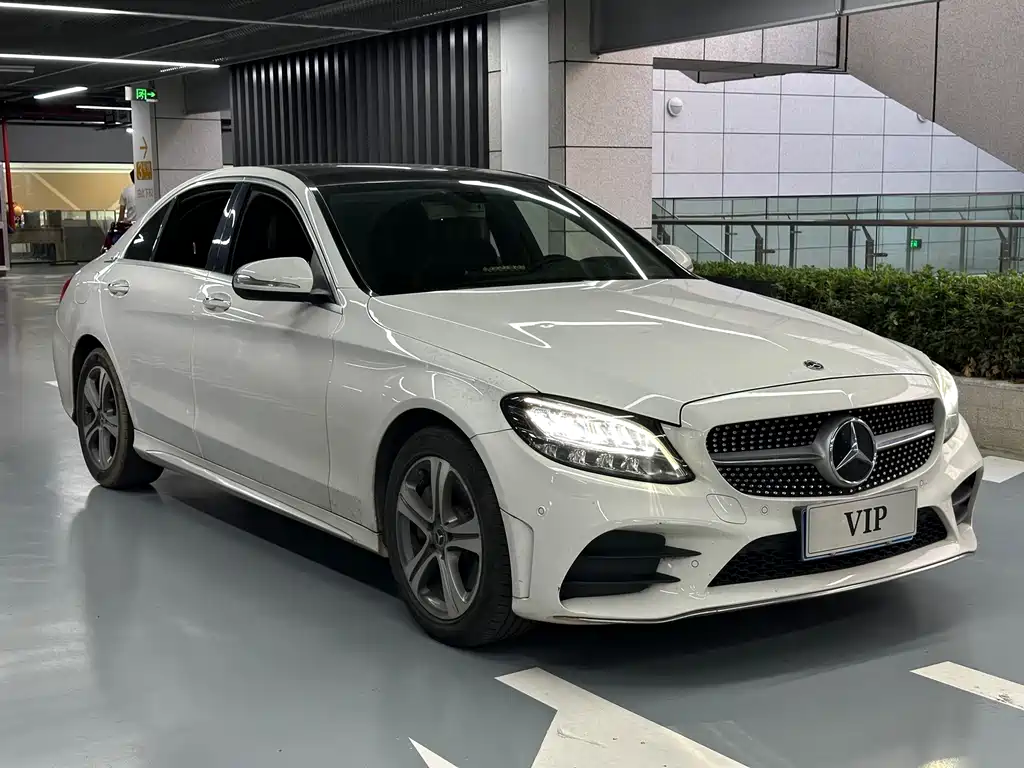 Mercedes-Benz C-Class — миниатюра 3