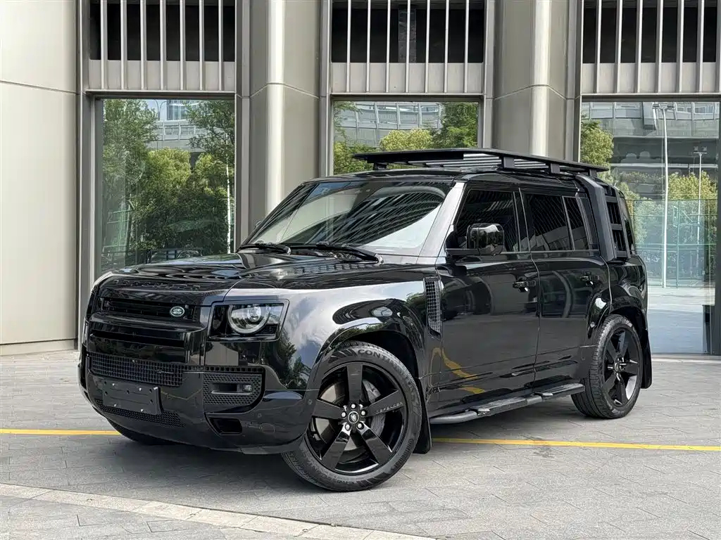 Land Rover Defender 2023