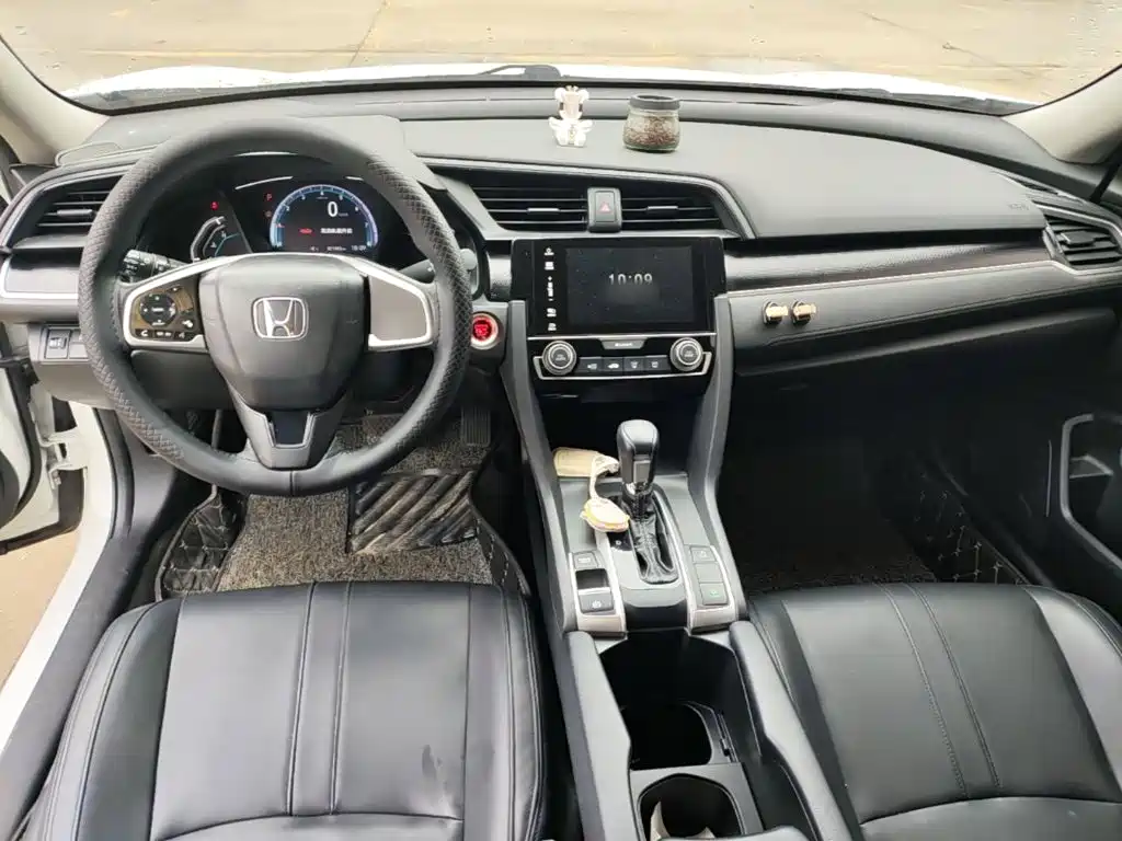 Honda Civic — миниатюра 10