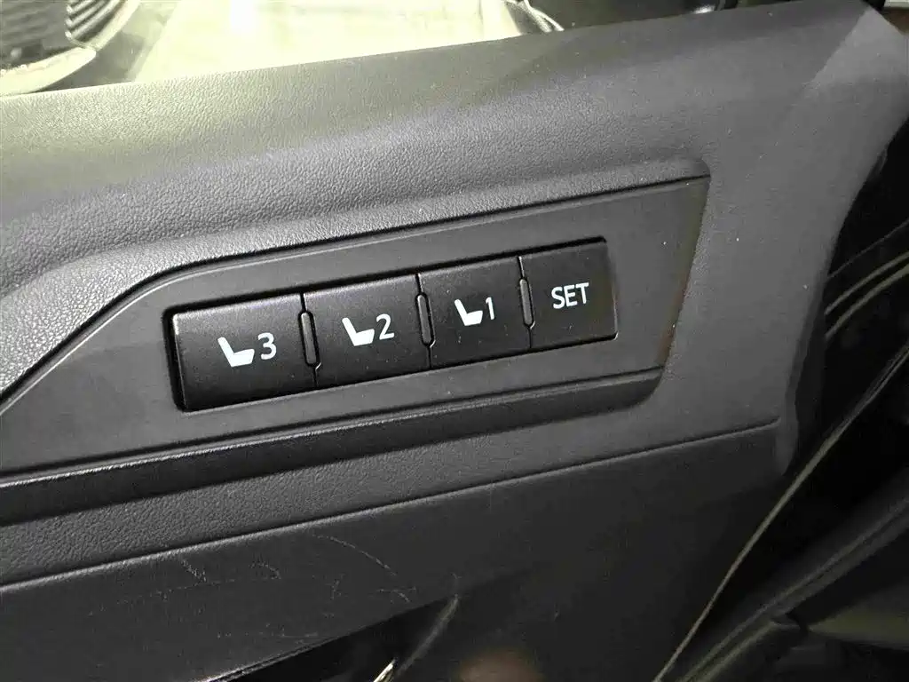 Toyota Alphard Facelift 3.5L Premium Edition, фото 21