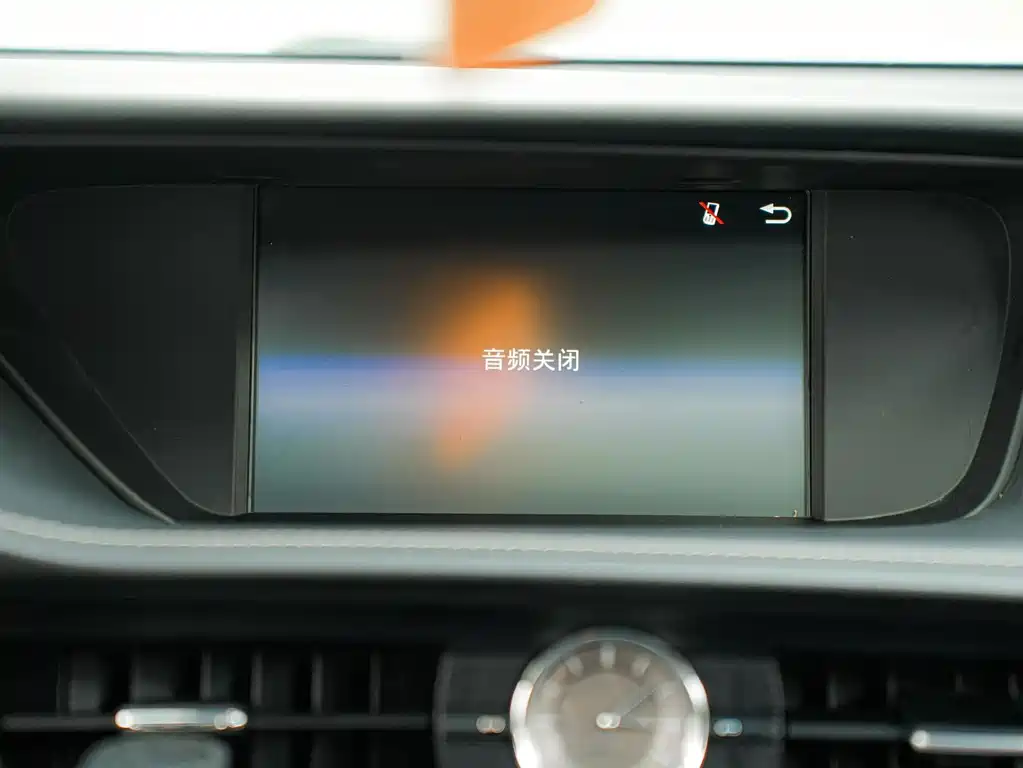 Lexus ES — миниатюра 17