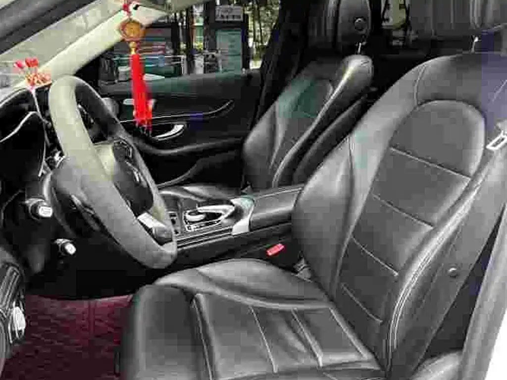 Mercedes-Benz C-Class — миниатюра 6