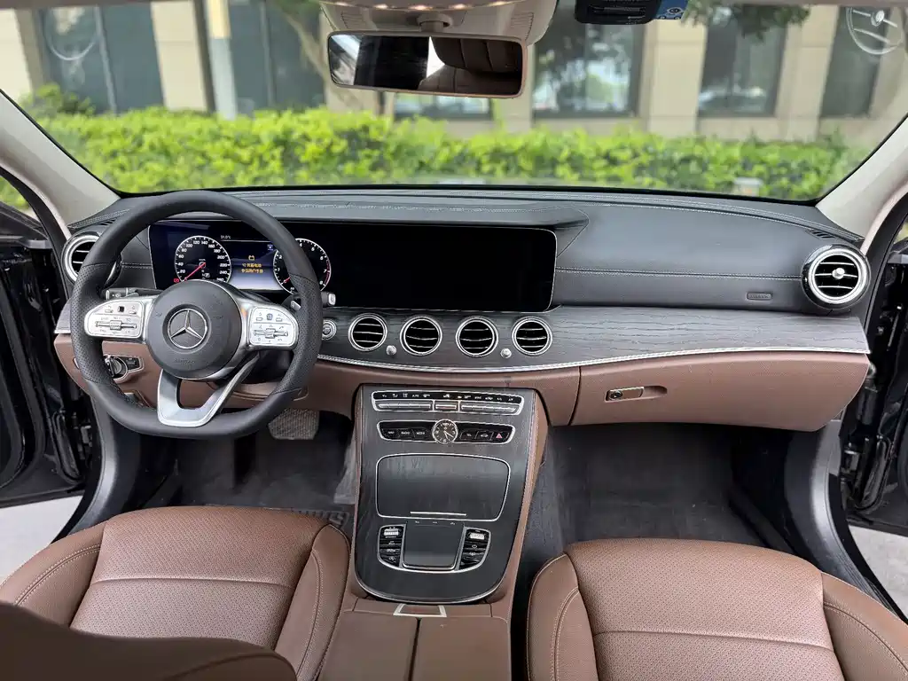 Mercedes-Benz E-Class E 2020 E 300 L Sport Fashion