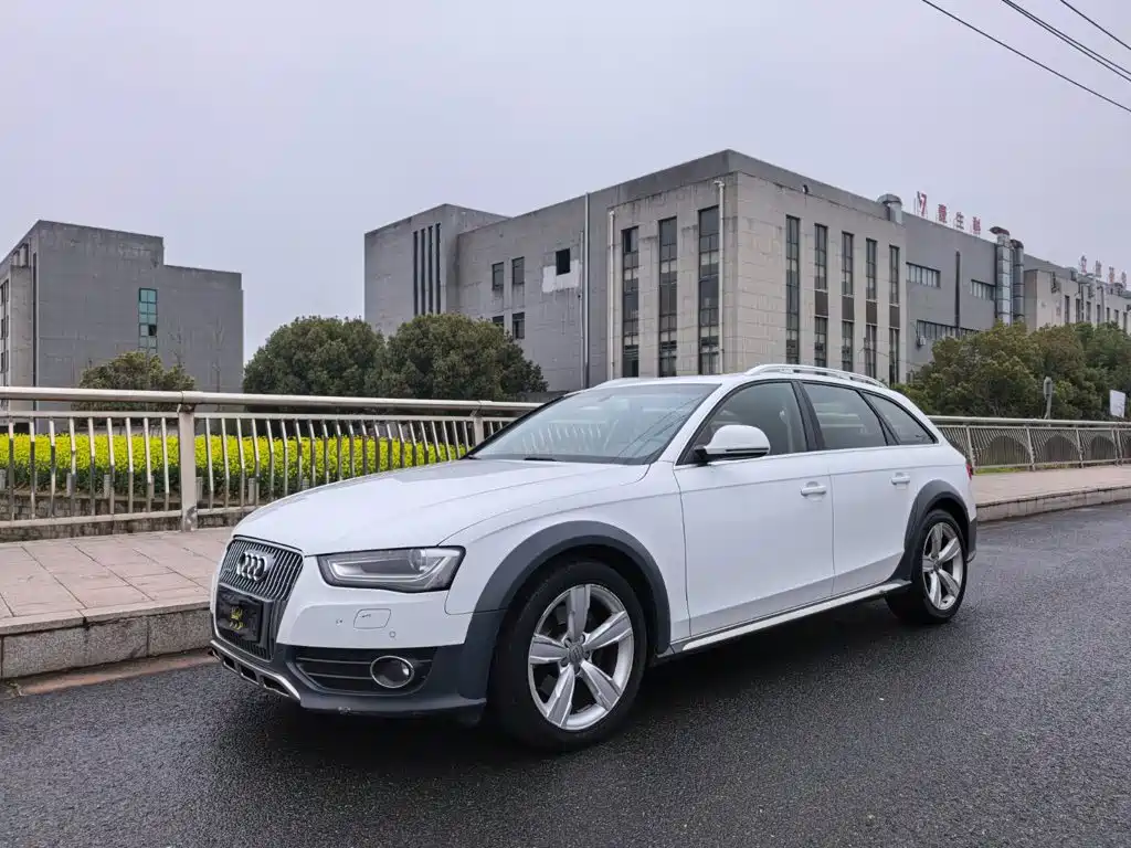 Audi A4 (Import)