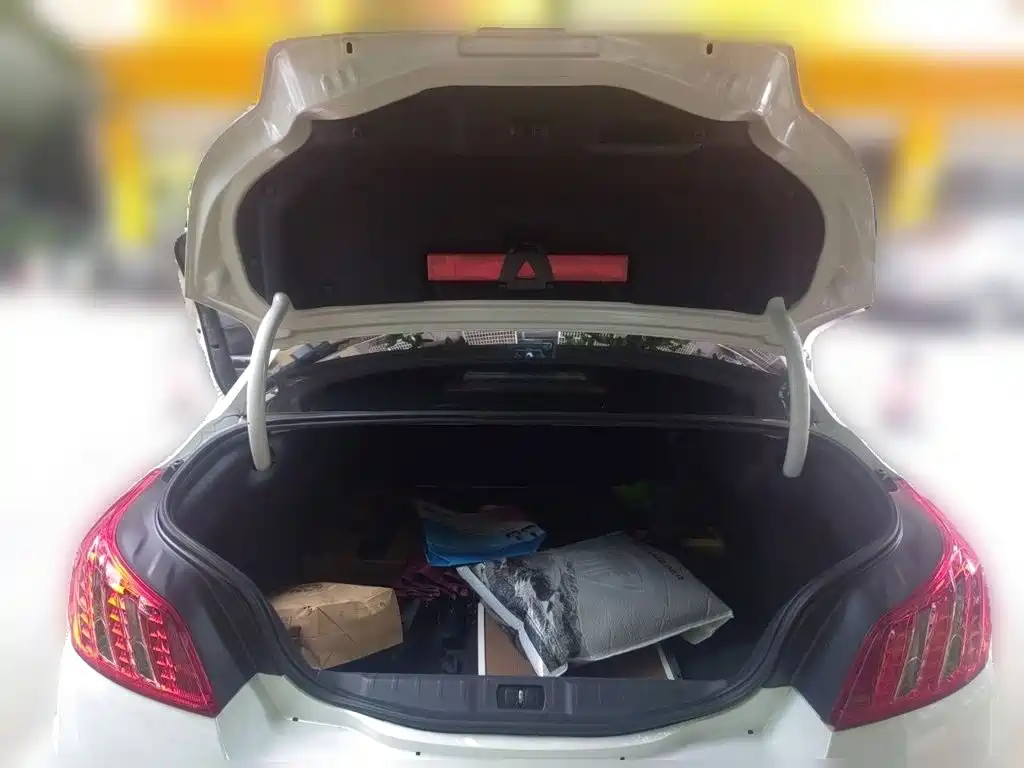 Peugeot 508 — миниатюра 15