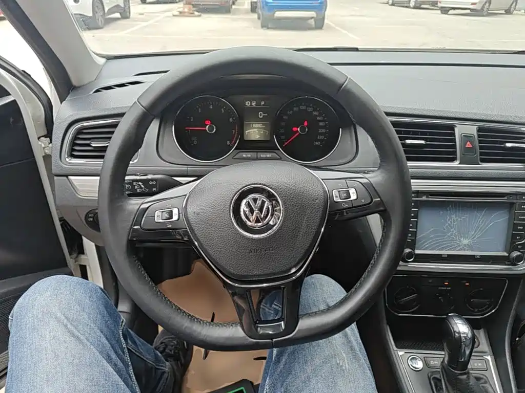 Volkswagen Lavida — миниатюра 11