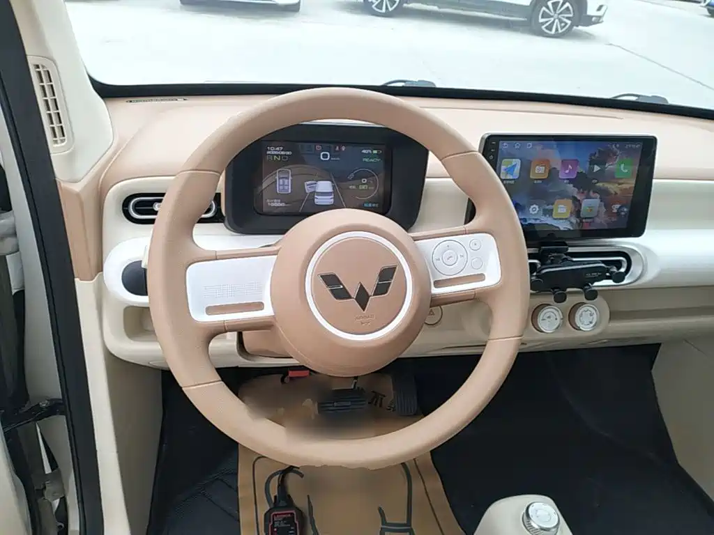 Wuling MINIEV — миниатюра 11