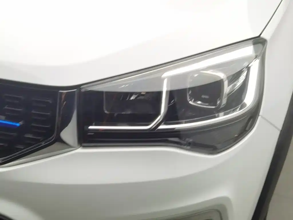 Chery New Energy Tiggo 3xe — миниатюра 7