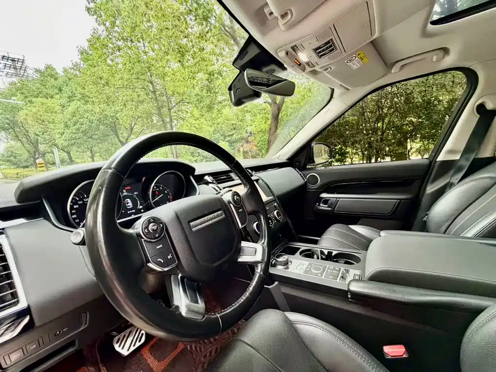 Land Rover Discovery — миниатюра 4