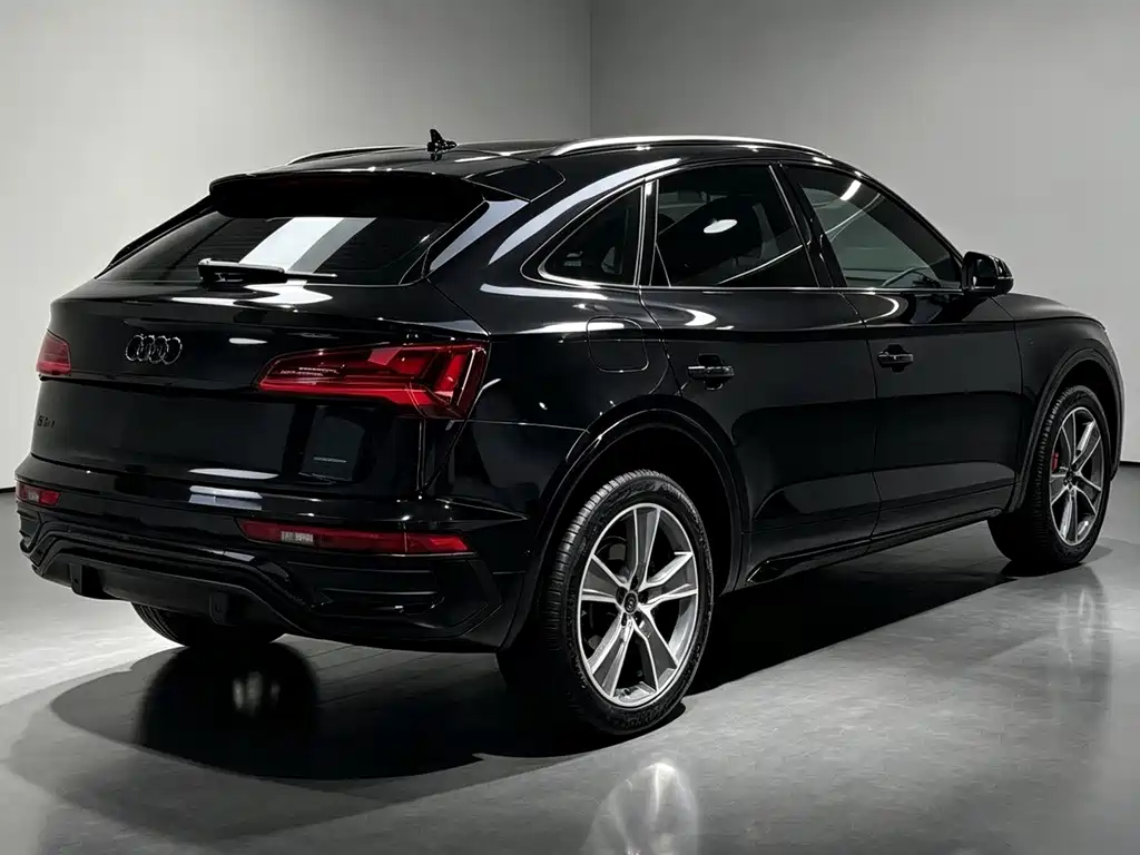 Audi Q5L Sportback — миниатюра 7
