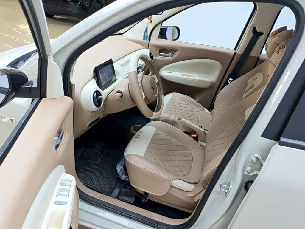 Wuling MINIEV — миниатюра 16