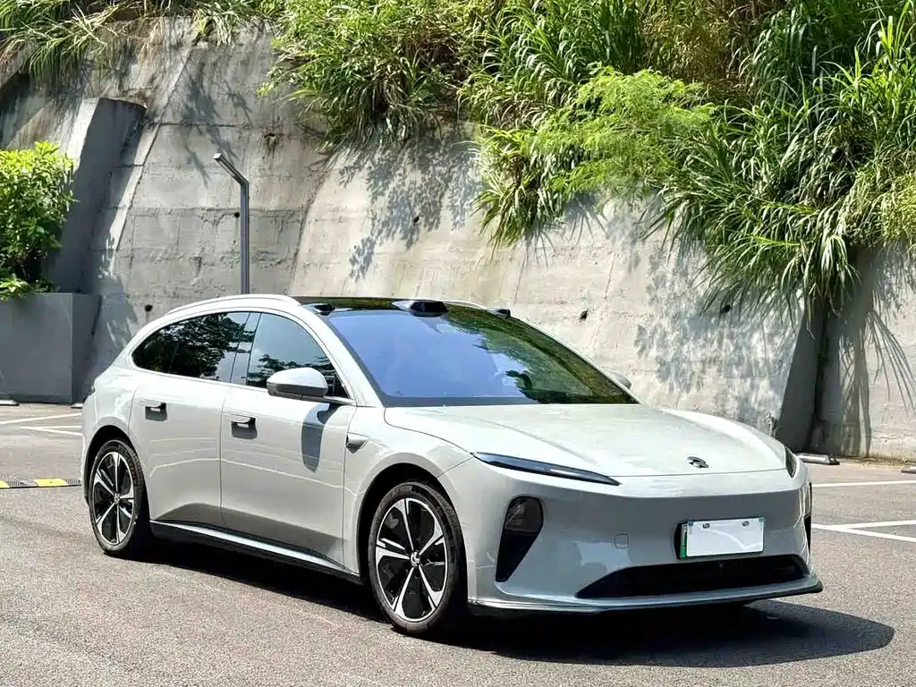 NIO ET5T — миниатюра 2