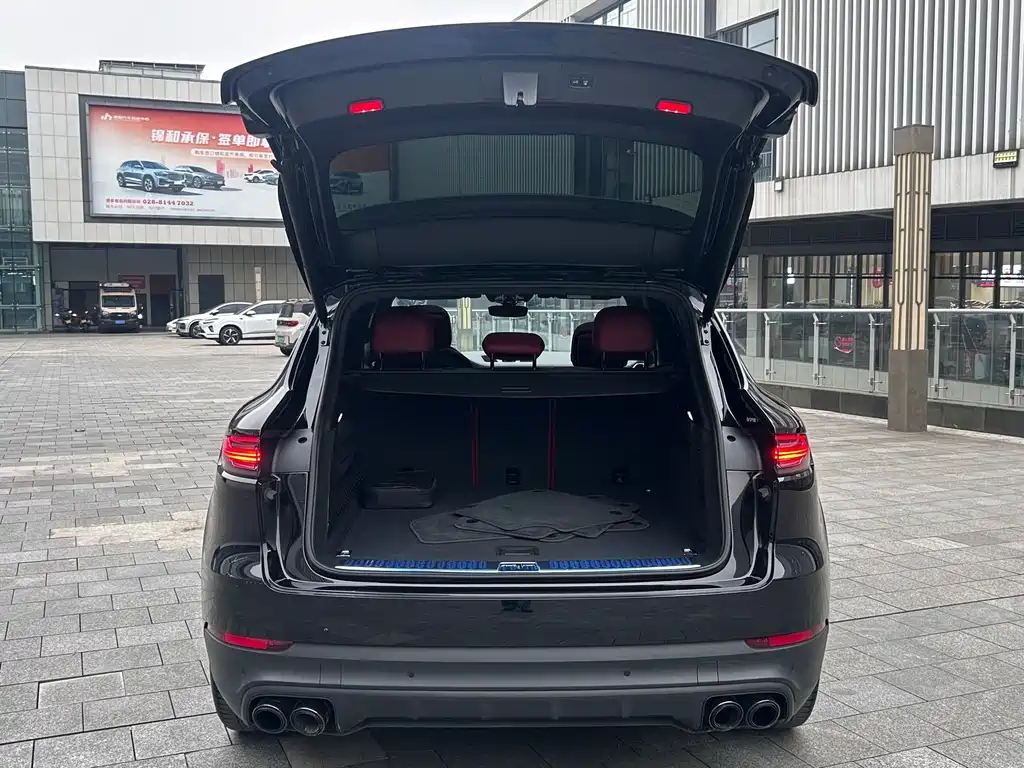 Porsche Cayenne Hybrid — миниатюра 19