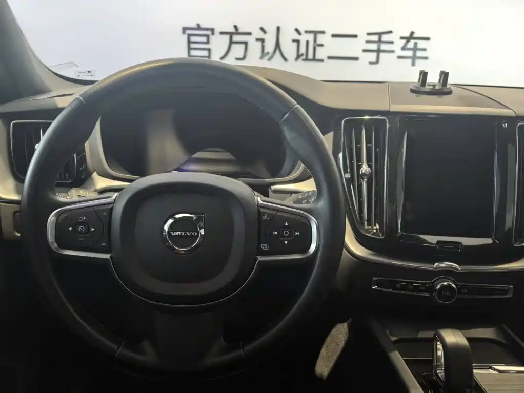 Volvo XC60 — миниатюра 9