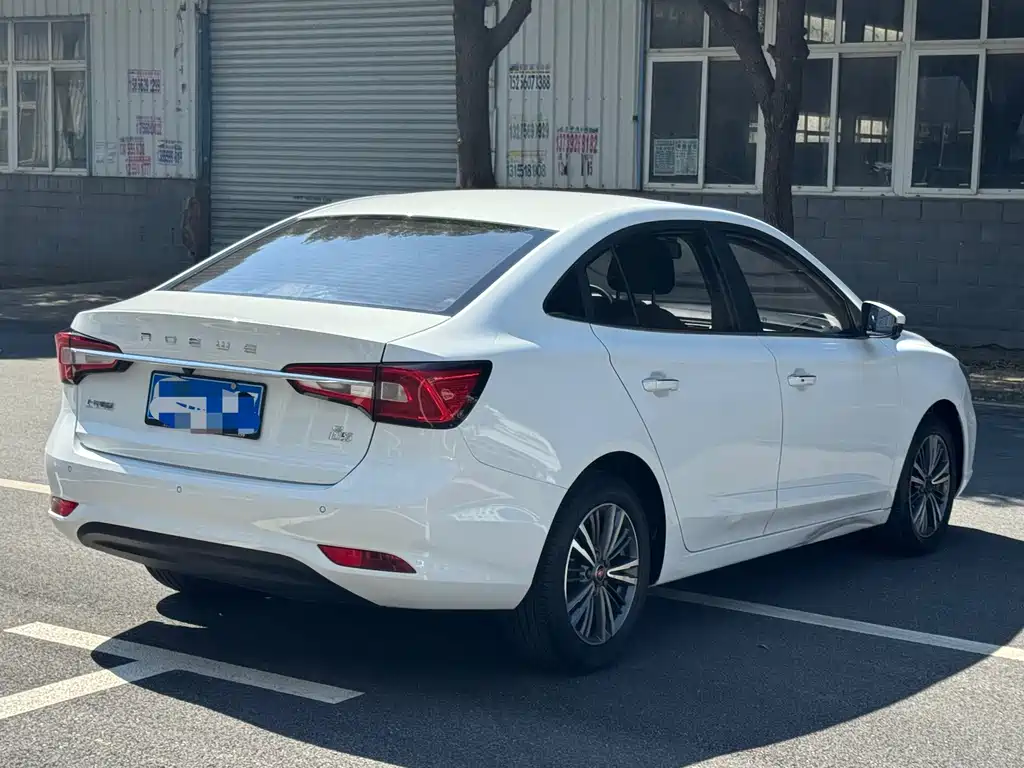 Roewe i5 — миниатюра 6
