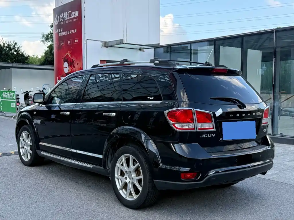 Dodge Journey — миниатюра 5