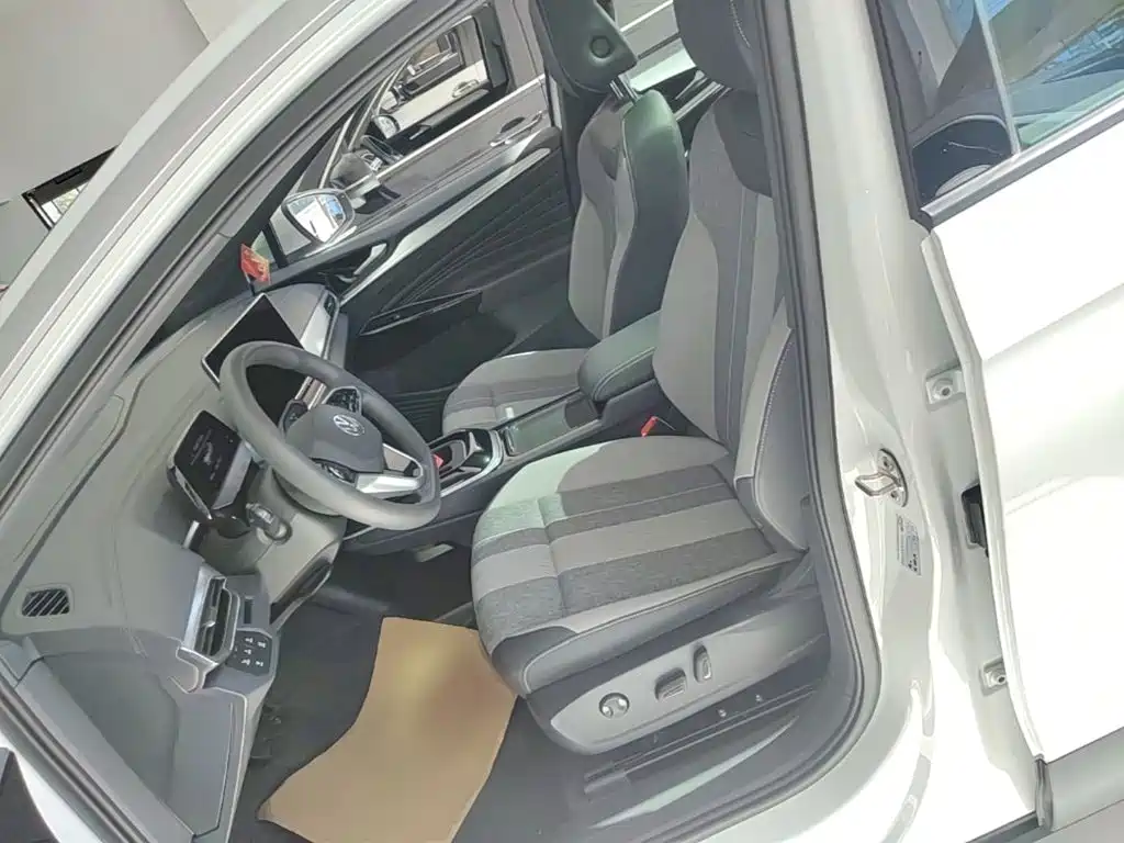 Volkswagen ID.4 Crozz — миниатюра 15