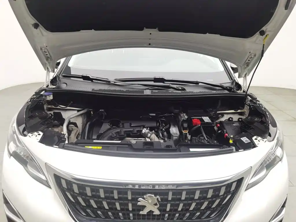 Peugeot 4008 — миниатюра 6