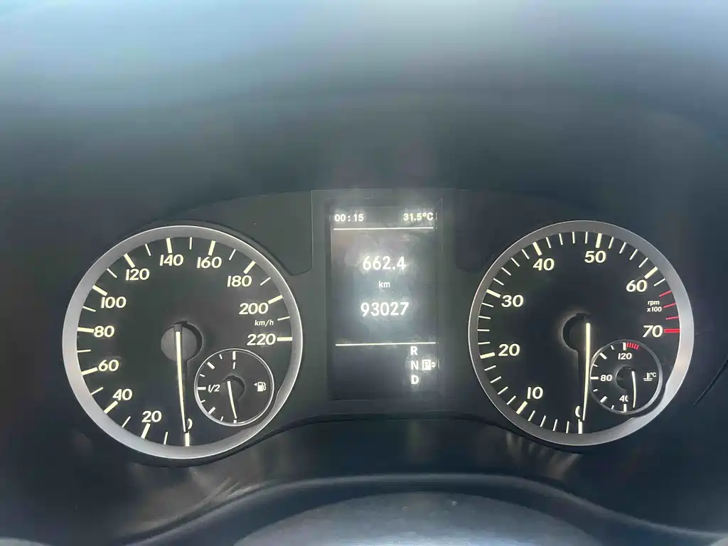 Mercedes-Benz Vito — миниатюра 18