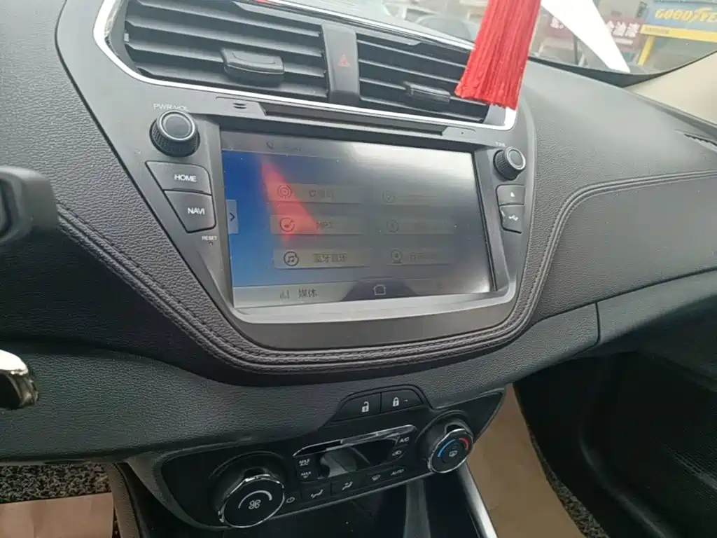 Ford Escort — миниатюра 13
