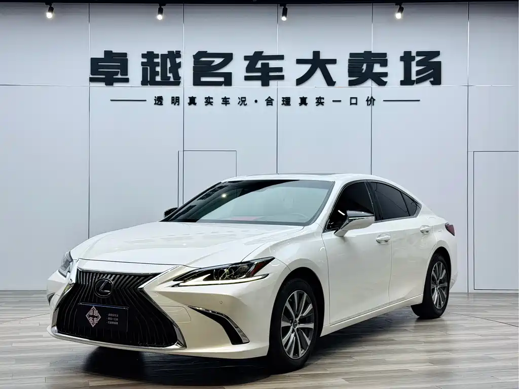 Купить Lexus ES