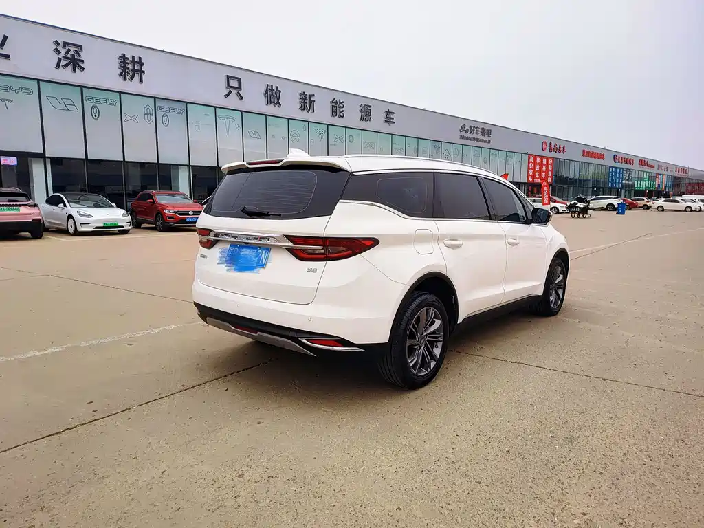 Geely Jia Ji — миниатюра 4
