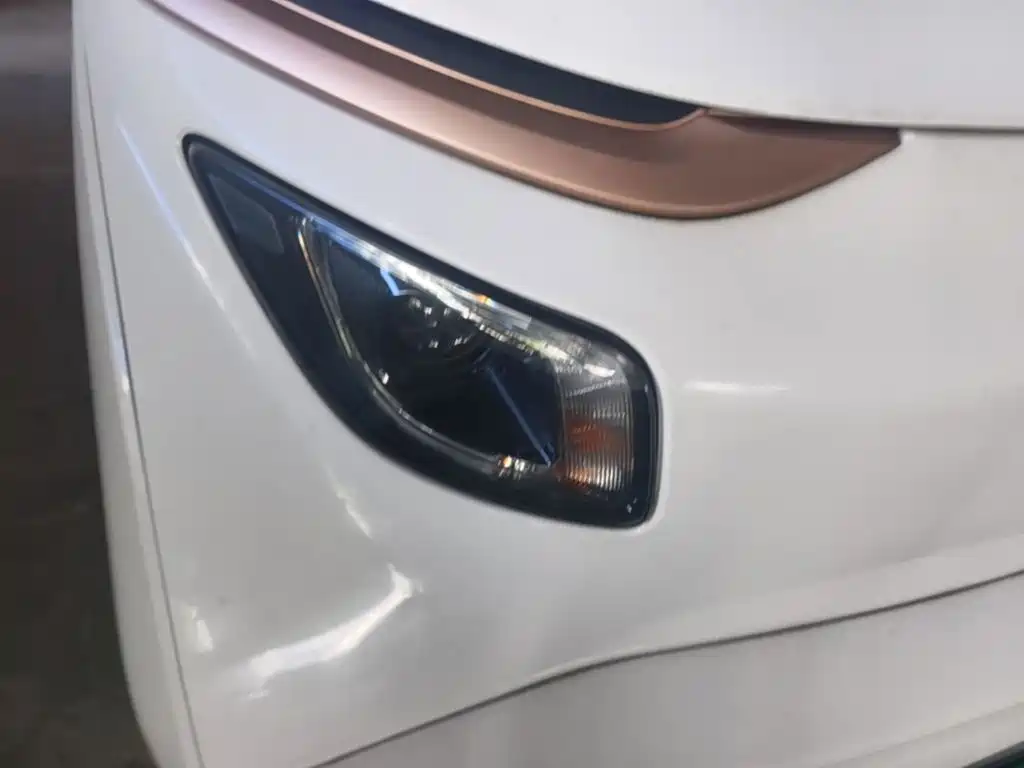 Baojun E200 — миниатюра 9