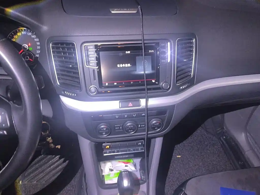 Volkswagen Sharan — миниатюра 9