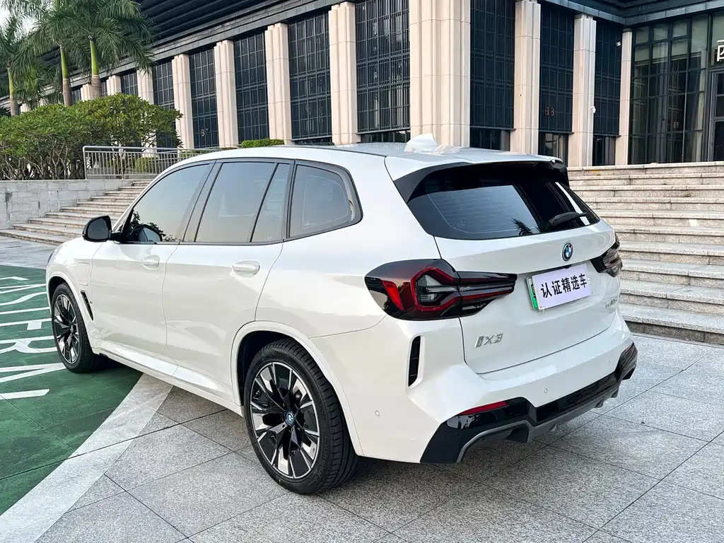 BMW iX3 — миниатюра 29