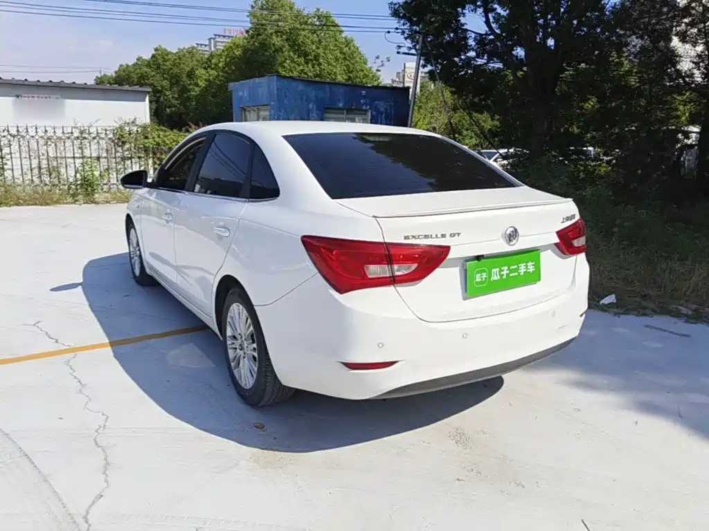 Buick Excelle — миниатюра 5