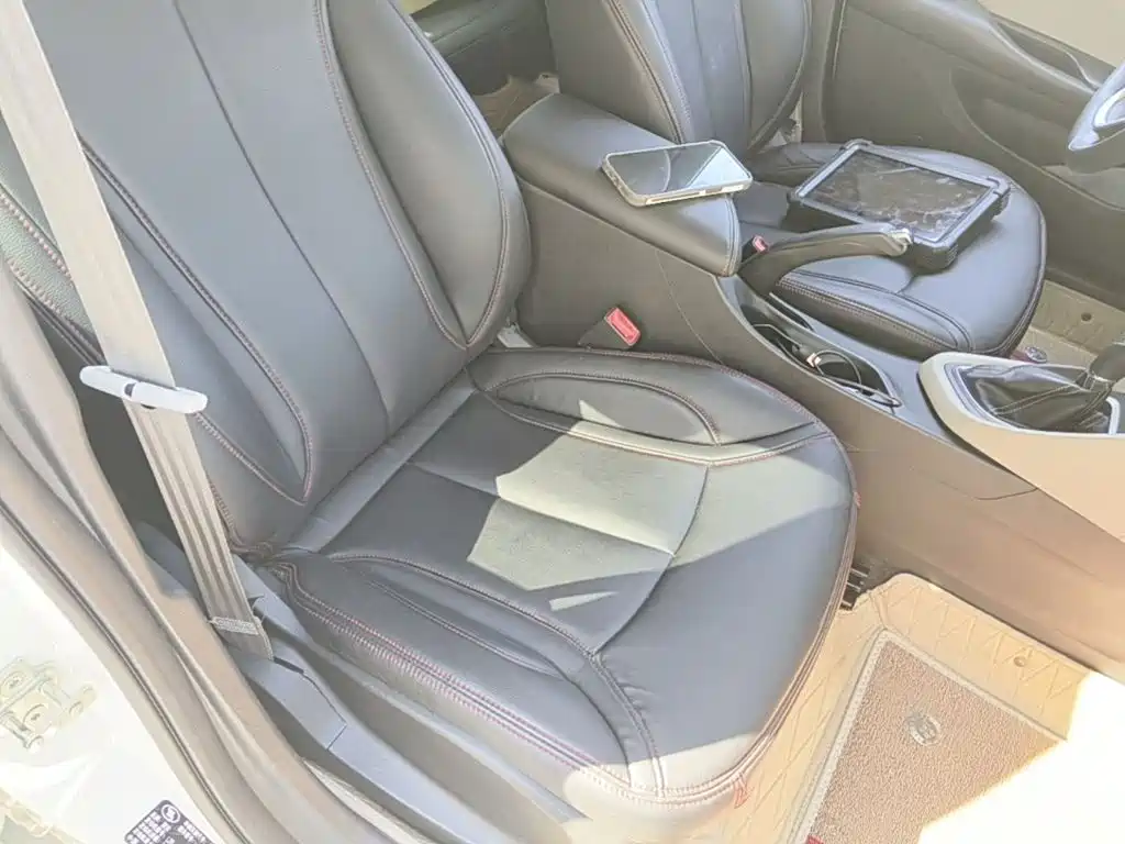 Buick Excelle — миниатюра 25
