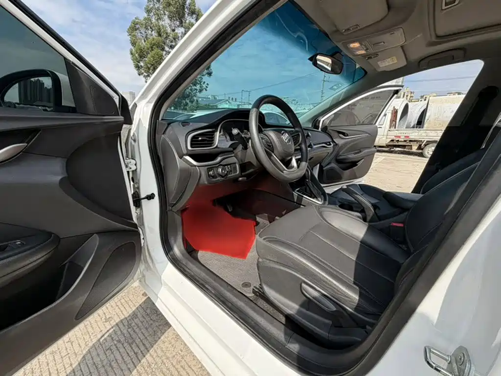 Buick Excelle — миниатюра 15