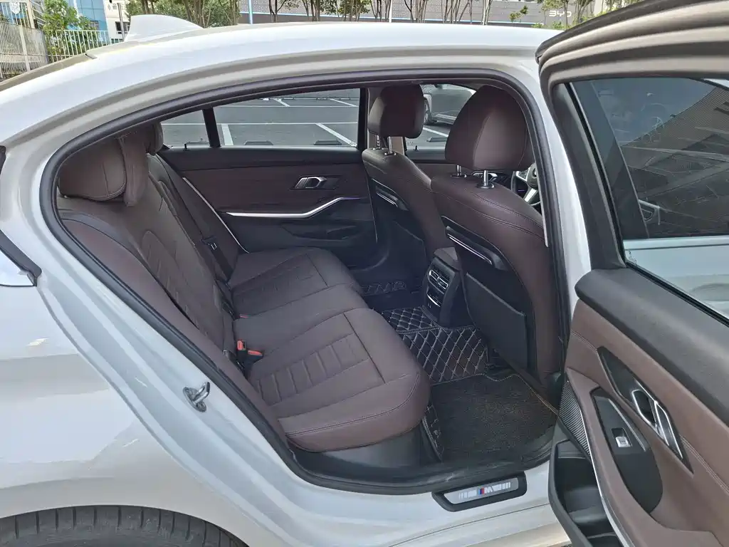 BMW 3 Series — миниатюра 19