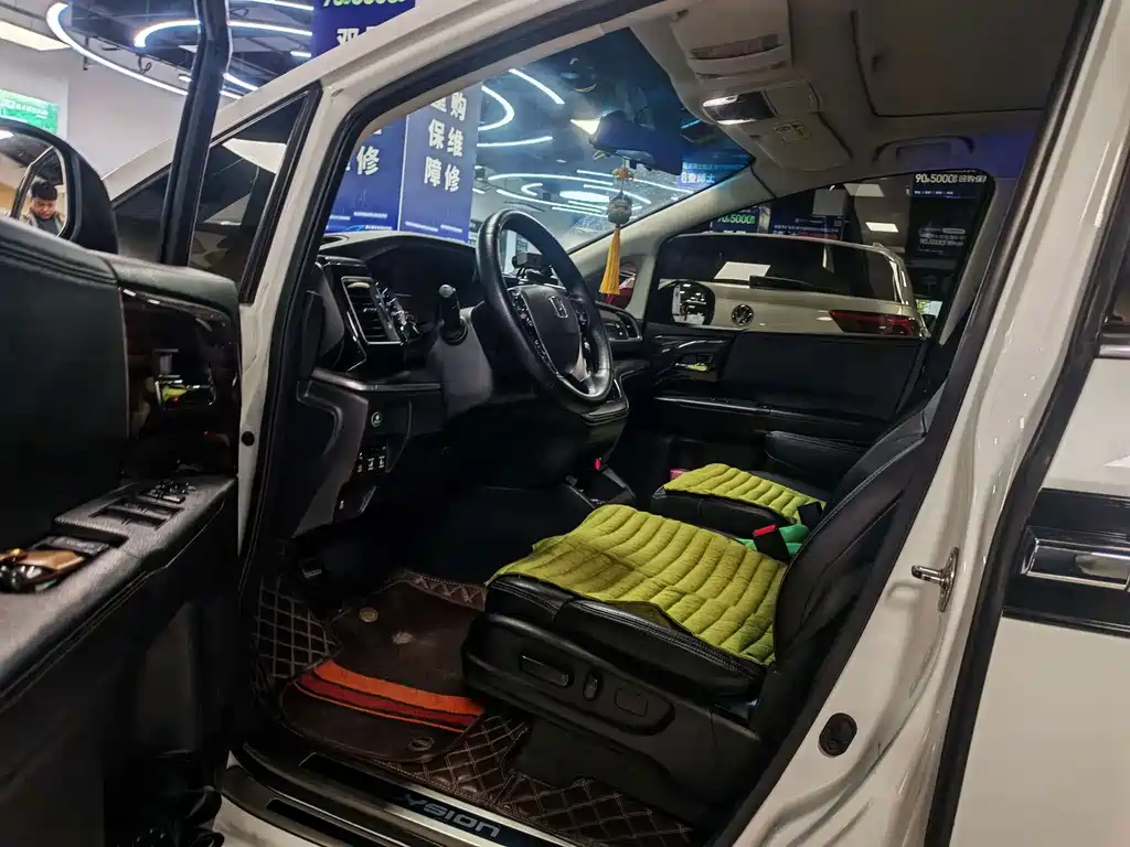Honda Elysion — миниатюра 7